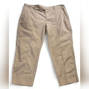 The LOFT Ann Taylor LOFT Capri pants Khaki color  Women's size 4.  GREAT cond.